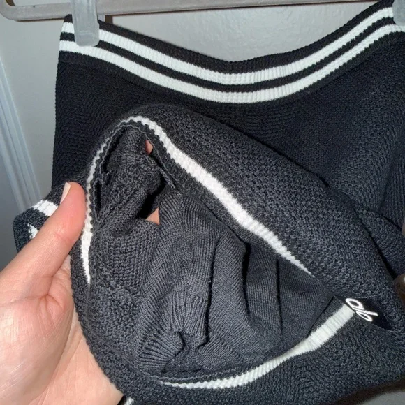 ALO Yoga Women's Black Athletic Shorts with White Trim - Picture 9 of 10